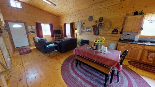 Ranch Mountain Cabin Stunning! BBQ Campfire Hiking - image 1