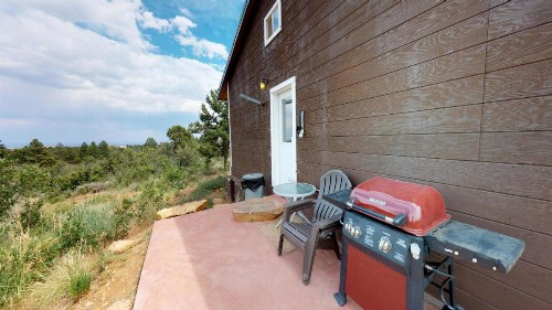 Ranch Mountain Cabin Stunning! BBQ Campfire Hiking - image 14