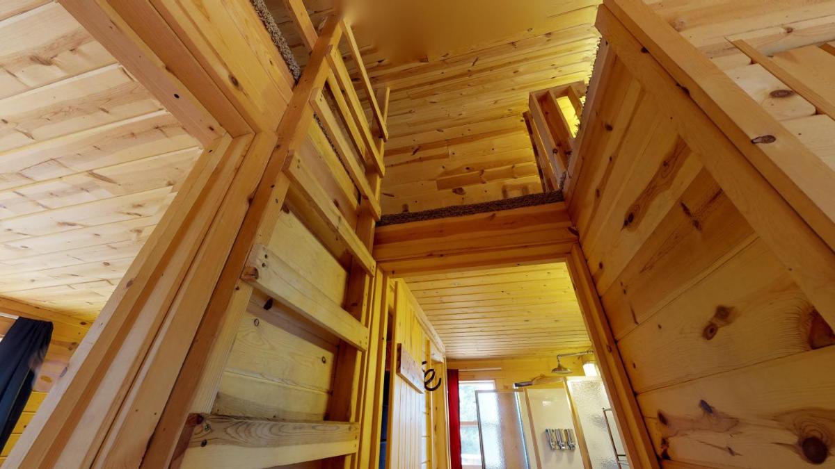 White Pine Cabin by Canyonlands Lodging - image 2