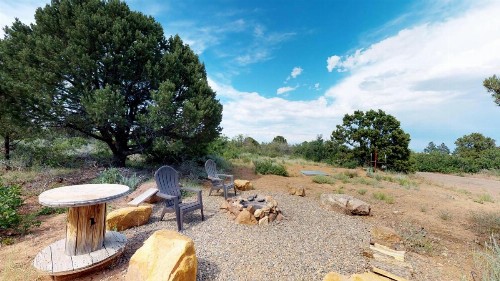 White Pine Cabin by Canyonlands Lodging - image 6