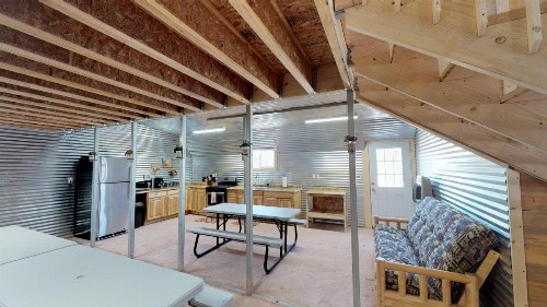 Stunning Duke Barn Cabin Suite - image 11