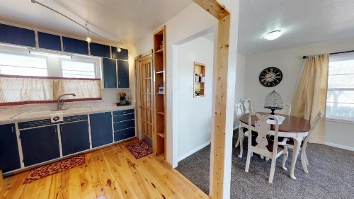 Wisteria Vine Cottage - image 15