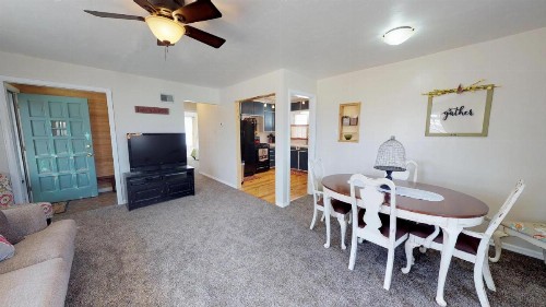 Wisteria Vine Cottage - image 16
