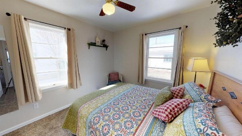 Wisteria Vine Cottage - image 17
