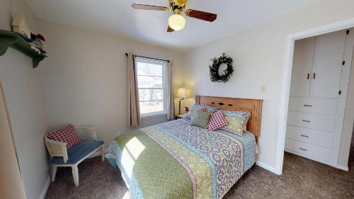 Wisteria Vine Cottage - image 6