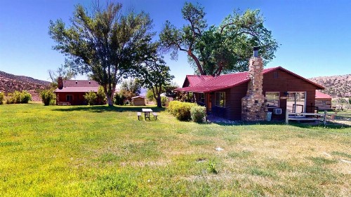 Pack Creek ~ Farm House - image 2