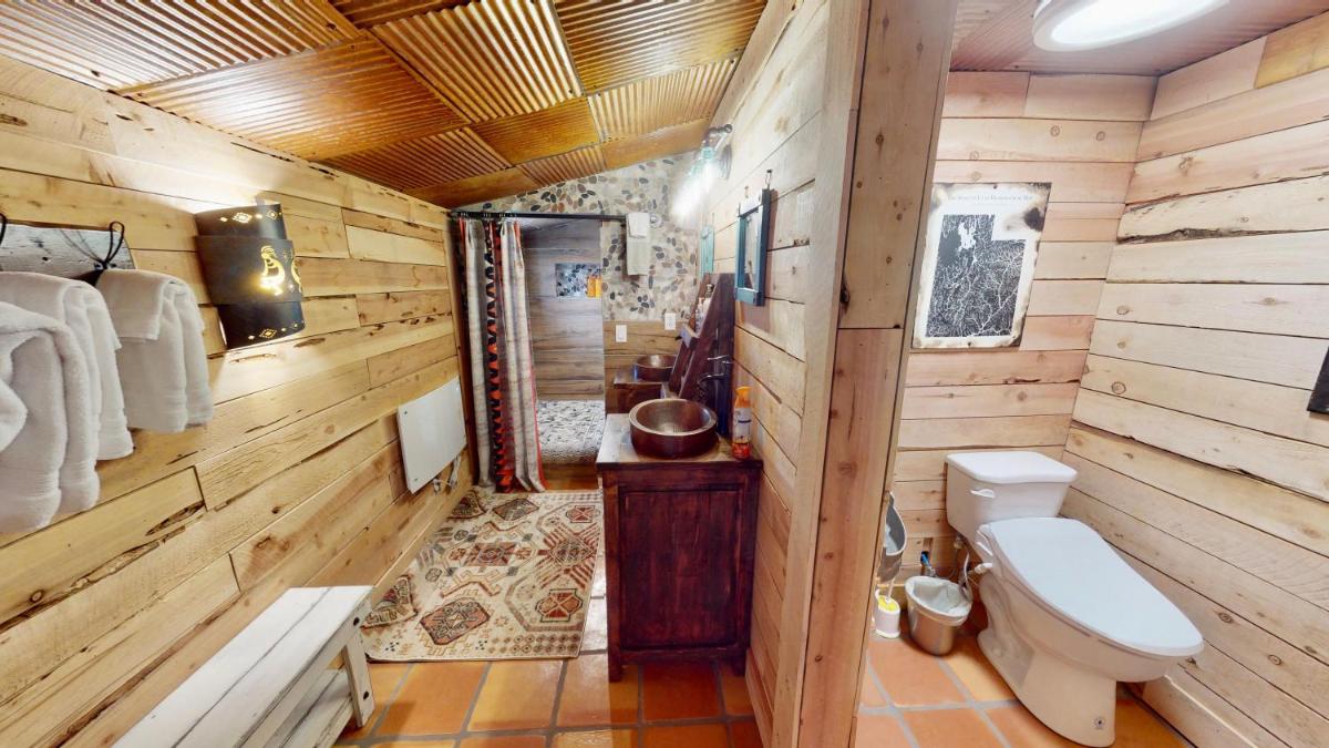 Pack Creek ~ Lodge Suite - image 5