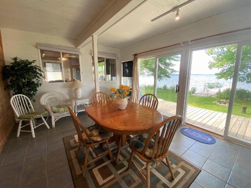 Sunset Breeze House at Moran - image 7