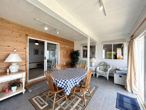 Sunset Breeze House at Moran - image 8