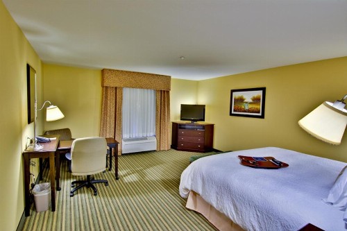 Hampton Inn and Suites Moreno Valley - image 38