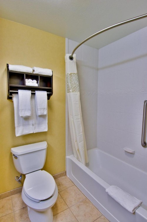 Hampton Inn and Suites Moreno Valley - image 45