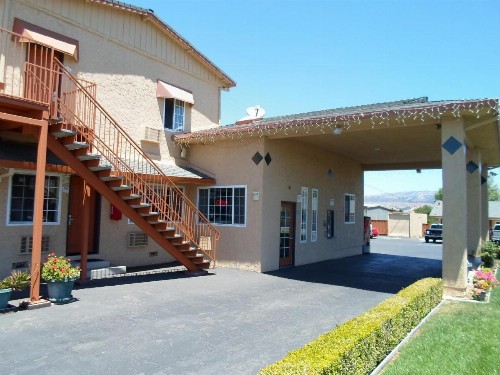 Economy Inn Morgan Hill - image 17