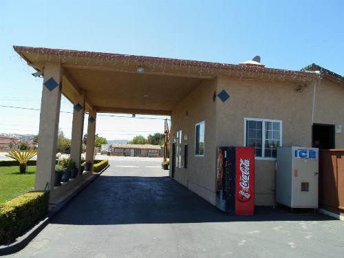 Economy Inn Morgan Hill - image 27