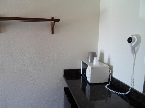 Economy Inn Morgan Hill - image 28