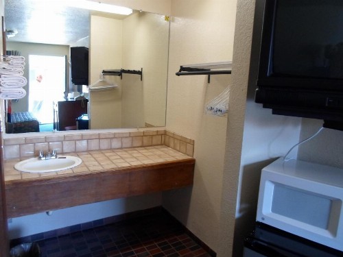 Budget Inn Morgan Hill - image 33