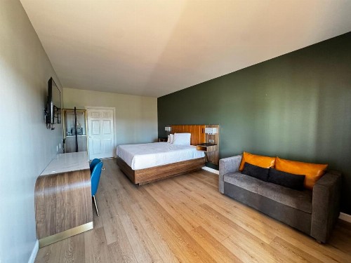 Executive Inn Morgan Hill - image 2
