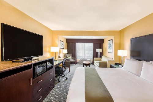 Holiday Inn Express Hotel & Suites San Jose-Morgan Hill an IHG Hotel - image 6