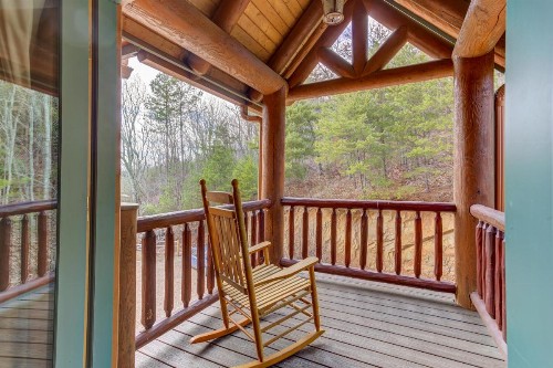Rustic Luxury Retreat - image 6