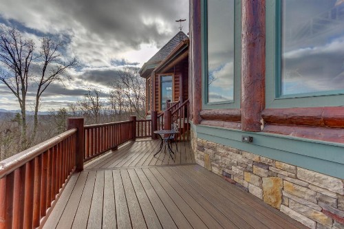 Rustic Luxury Retreat - image 9