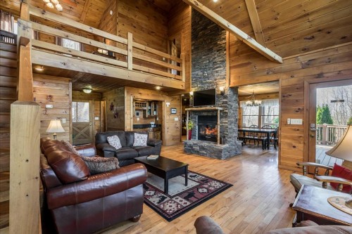 King Daddy Lodge by Escape to Blue Ridge - image 10