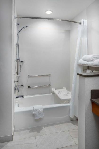 Fairfield Inn & Suites Morganton Historic Downtown - image 3
