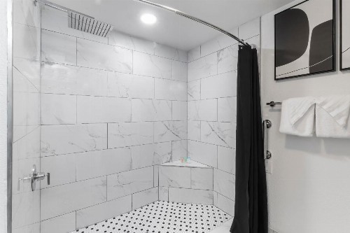 Ascot Suites - image 36