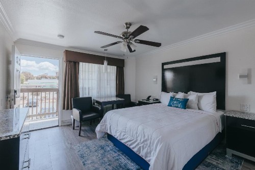Sea Air Inn & Suites - Downtown Morro Bay - image 17