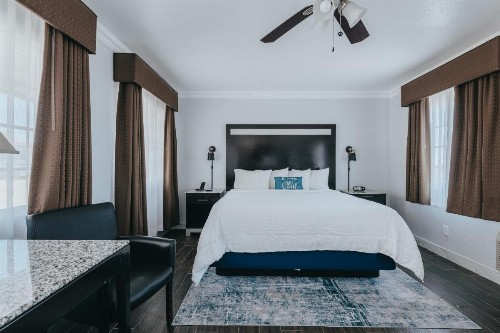 Sea Air Inn & Suites - Downtown Morro Bay - image 8