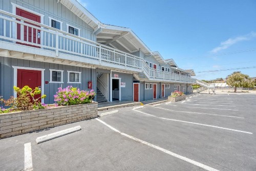 Harbor House Inn - image 27