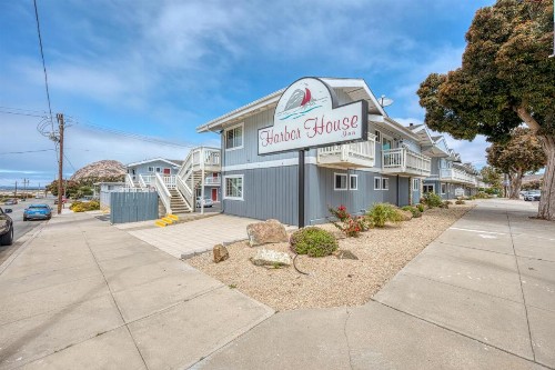 Harbor House Inn - image 41
