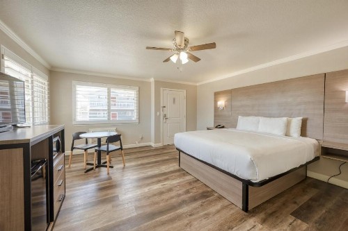 Harbor House Inn - image 50
