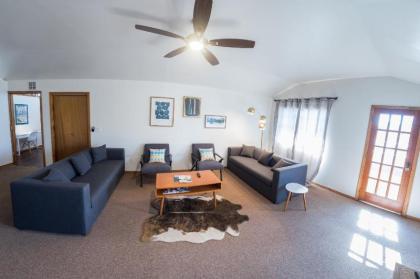 Monarch Motel - image 12