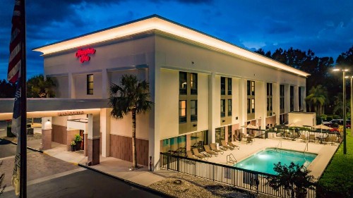 Hampton Inn Mount Dora - image 1