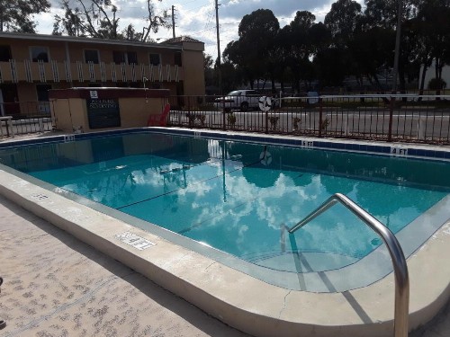 Budget Lodge Mount Dora - image 4
