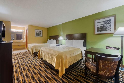 Quality Inn & Suites Mt Dora North - image 12