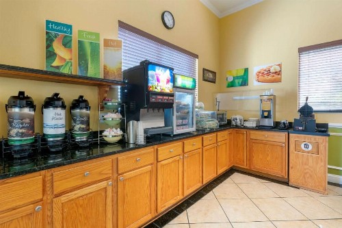 Quality Inn & Suites Mt Dora North - image 36