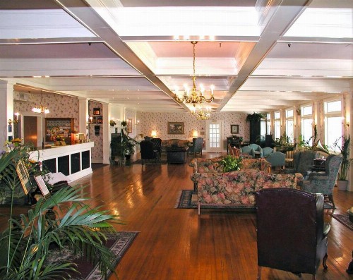 Lakeside Inn on Lake Dora - image 27