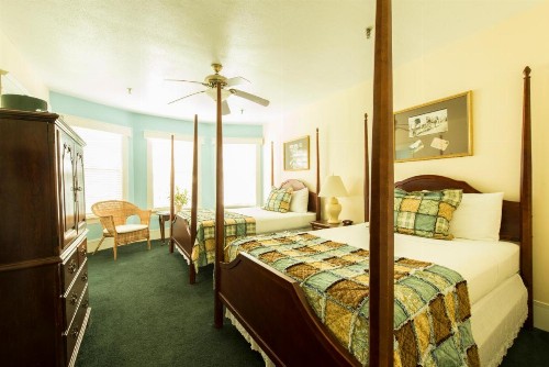 Lakeside Inn on Lake Dora - image 30