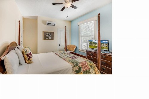 Lakeside Inn on Lake Dora - image 4
