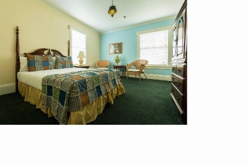 Lakeside Inn on Lake Dora - image 5