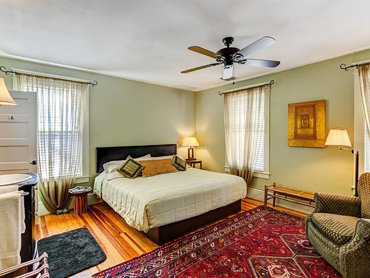 Adora Inn - image 6