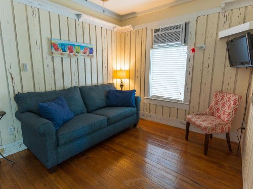 The Heirloom Inn - image 2