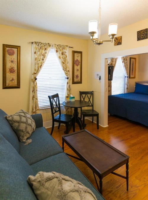 The Heirloom Inn - image 22