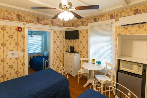 The Heirloom Inn - image 8