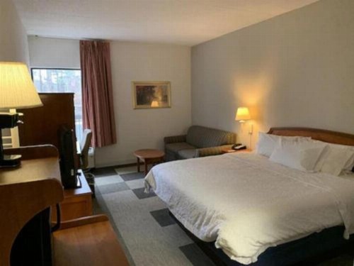 Comfort Inn & Suites Mt. Holly - Westampton - image 11