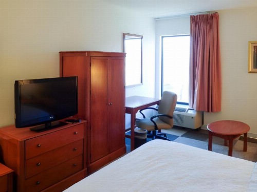 Comfort Inn & Suites Mt. Holly - Westampton - image 40