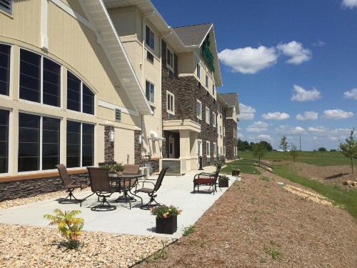 Grandstay Hotel and Suites - image 5