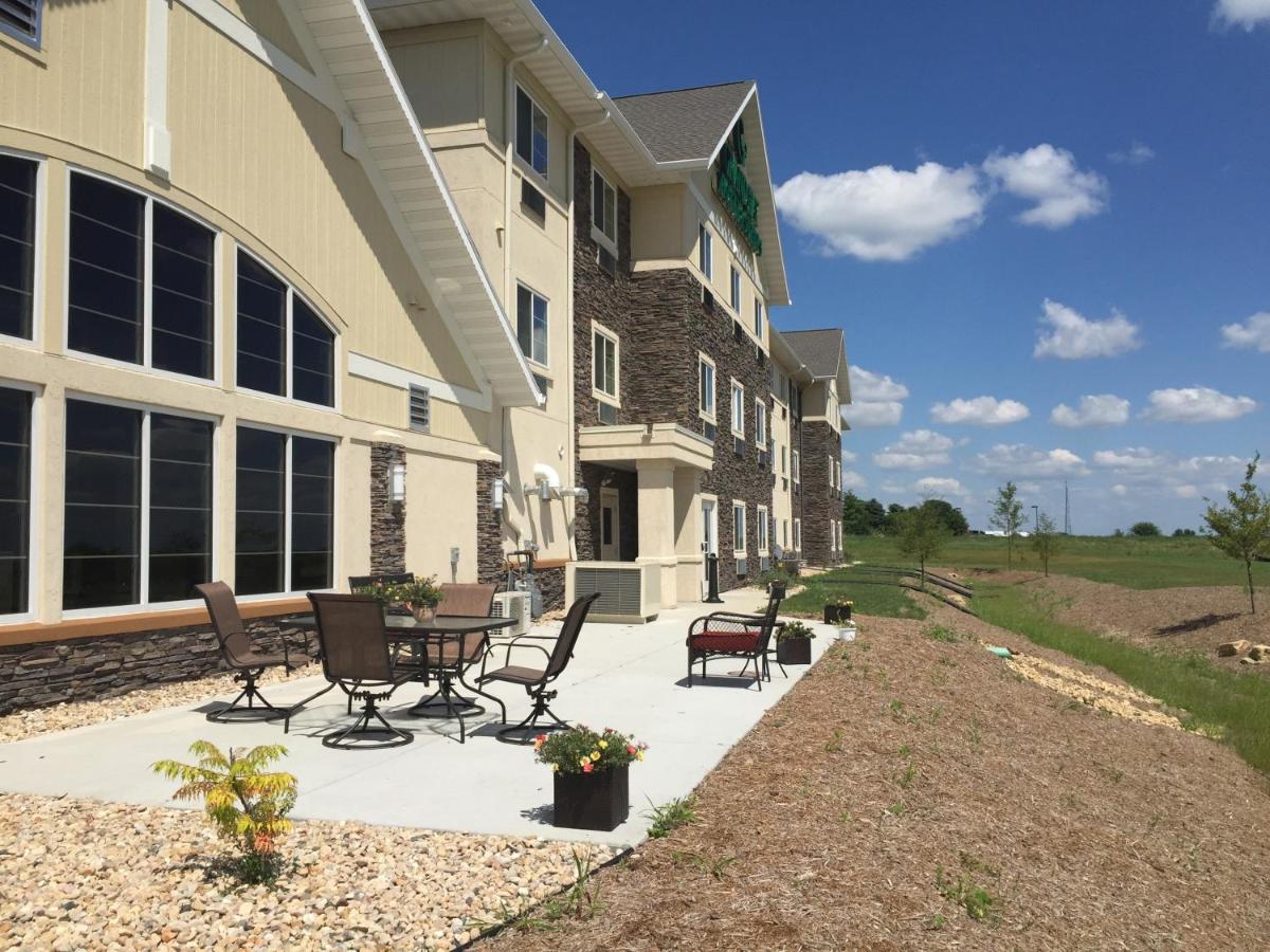 Grandstay Hotel and Suites - image 5