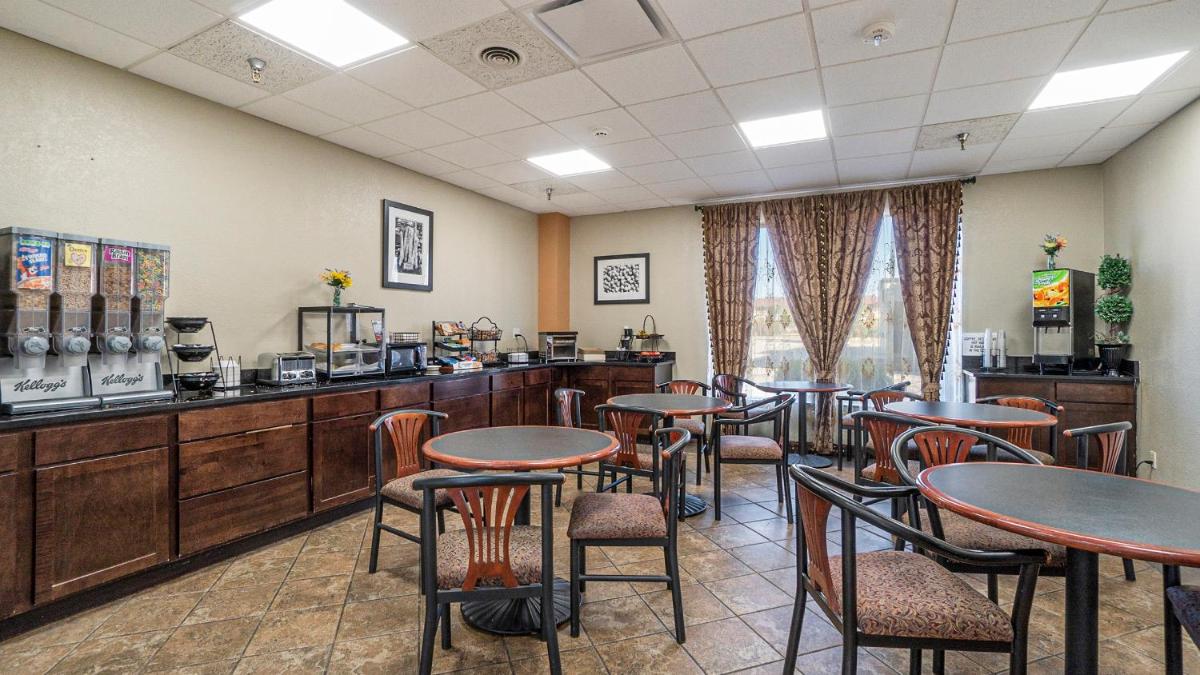 Days Inn & Suites by Wyndham Mt Pleasant - image 7