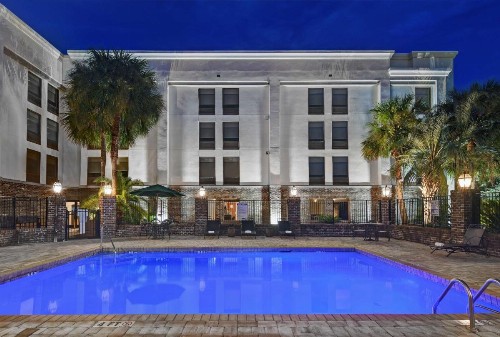 Hampton Inn Patriots Point - image 15